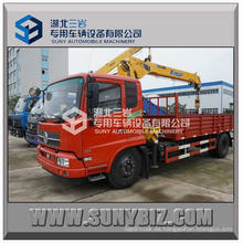 Dongfeng Tianjin 4X2 grúa montada en camión 4000 Kg, 4 toneladas plegable grúa de camión grúa